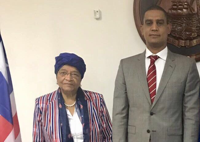 Exclusif-Libye-Libéria: Abdelmoumen BOUSSAFITA commémore au côté de la Présidente Elen Sirleaf la fête du drapeau national