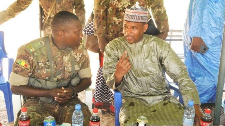 Mali: Le Sherpa du gouvernement Boubou CISSÉ offre 500 millions de FCFA aux leaders de la CMA