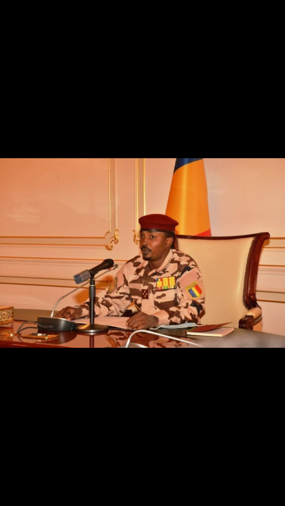 TCHAD: Le Président du CMT, le Général Mahamat Idriss DEBY tient bien les cartes en main et donne bonne impression des 30 premiers jours.